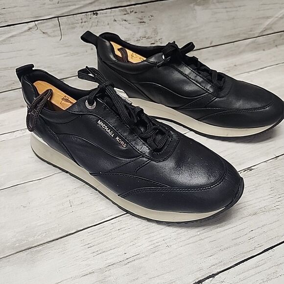 Michael Kors Allie Stride Trainer Smooth Leather Black Sneakers Women's 9.5M - Picture 5 of 11